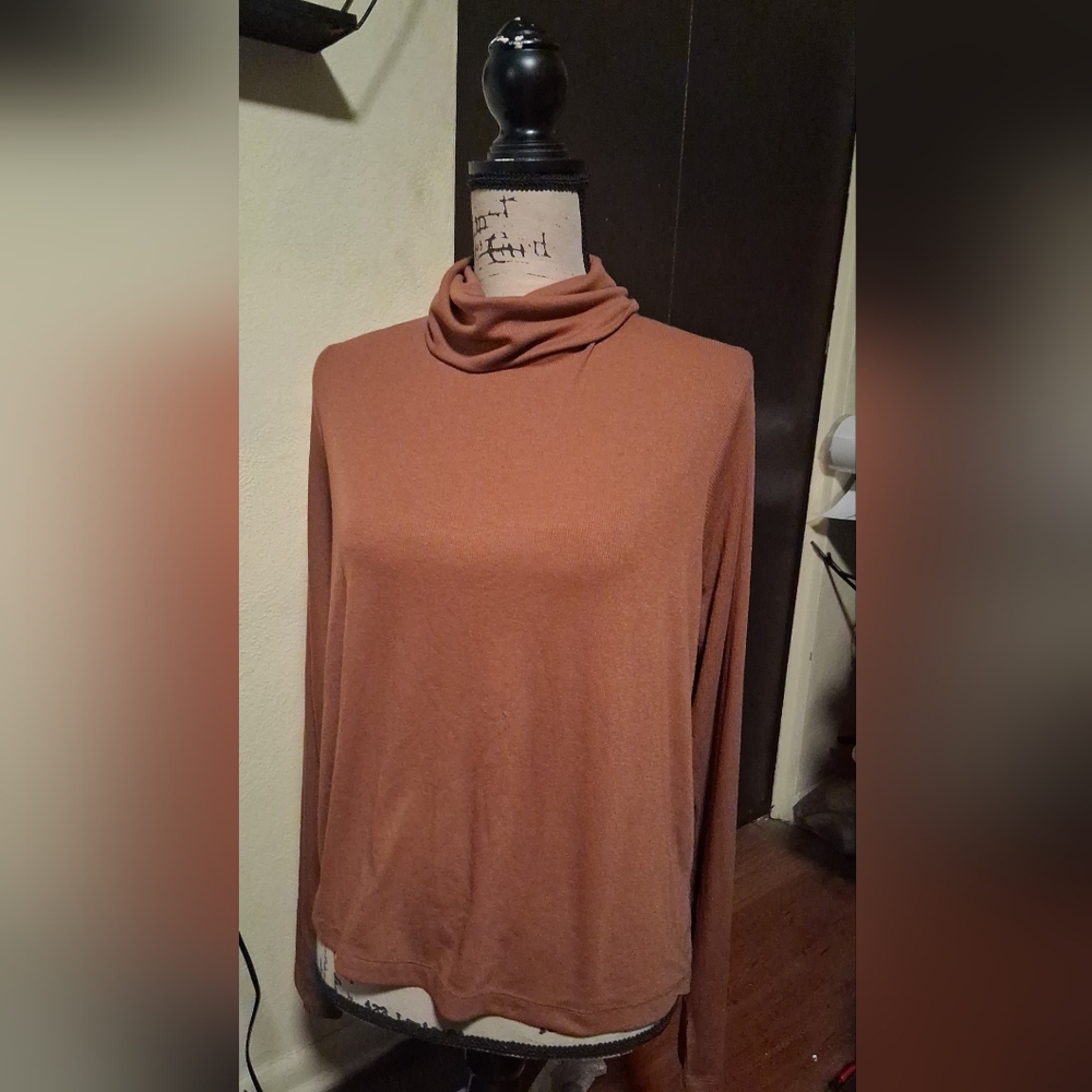 Women's Tan Sweater
